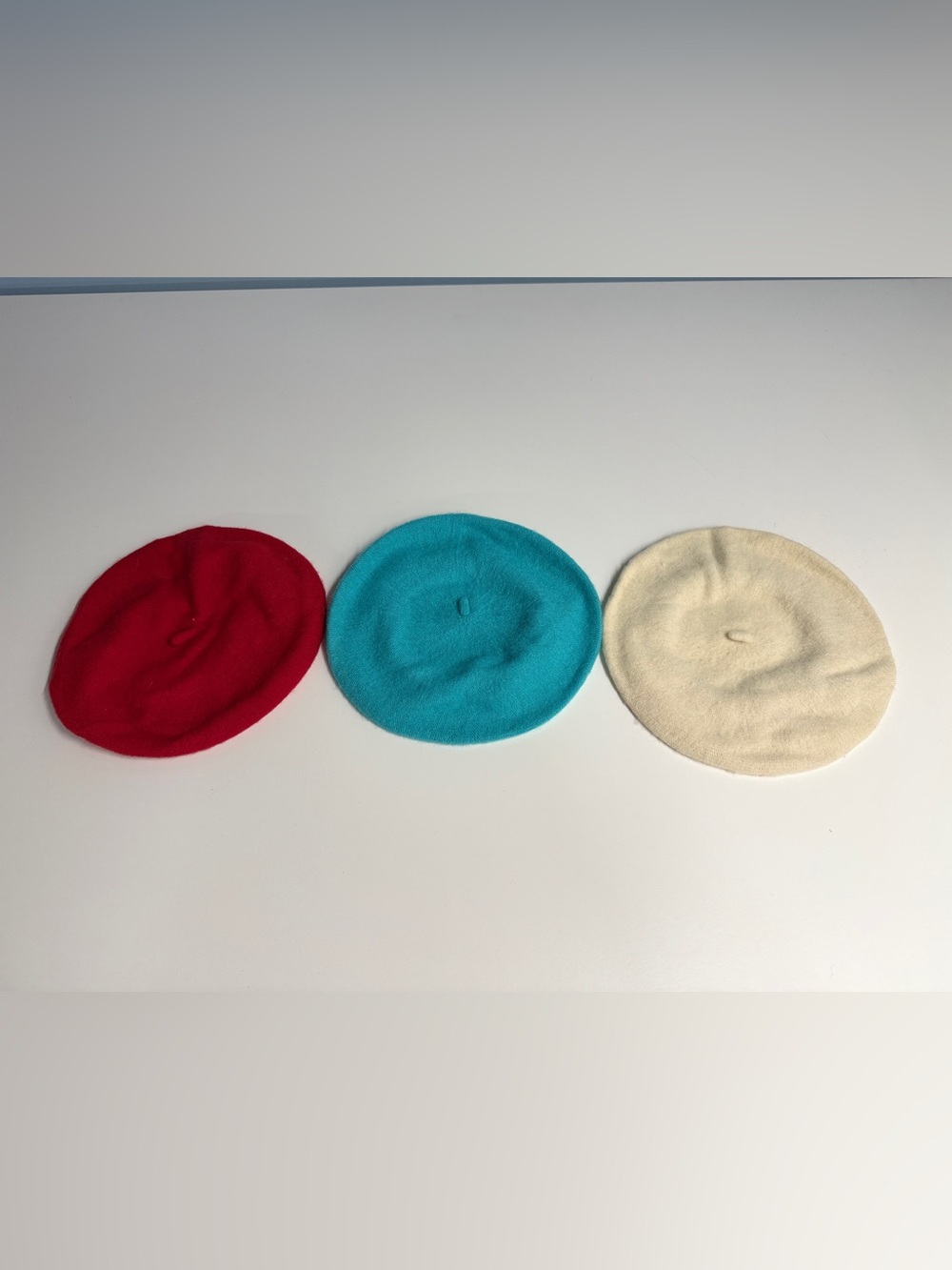 Womens Turquoise Knit Beret -